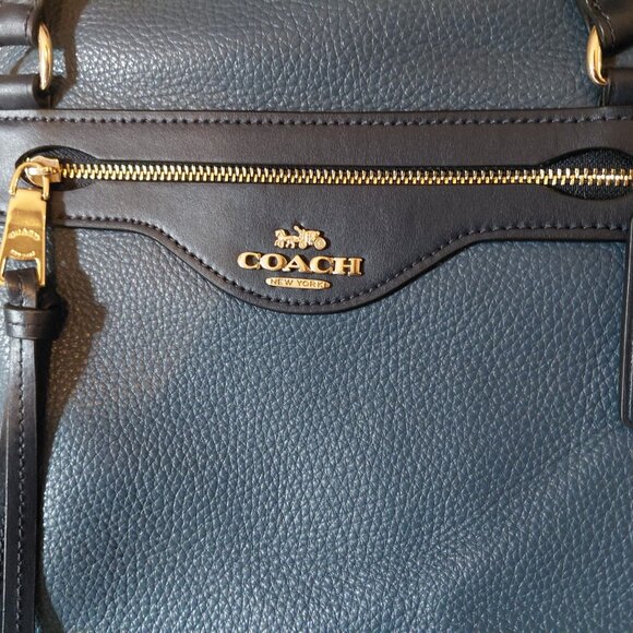 Coach Kleo Carryall pebble leather and suede in Denim Color - Picture 2 of 6